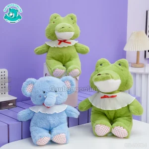 Thú Bông Yếm Bèo Trắng Xếp Ly